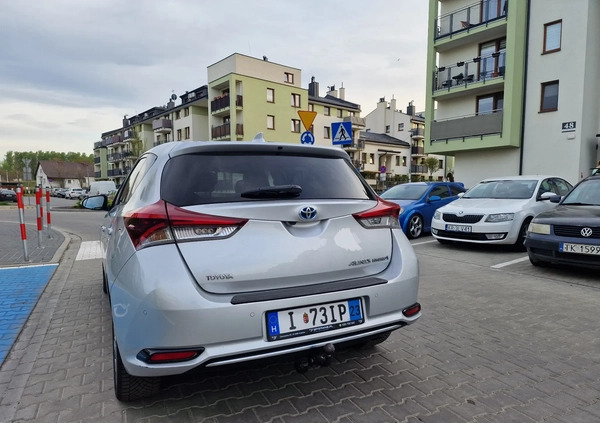 Toyota Auris cena 51900 przebieg: 130000, rok produkcji 2015 z Kraków małe 631